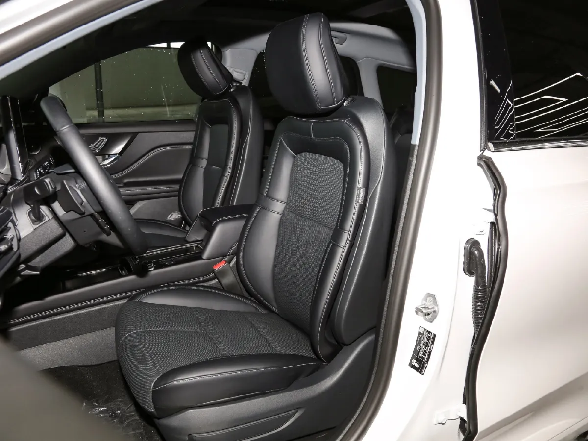 Lincoln Corsair,autocango,china used car exporter,china ev exporter,chinese used car exporter,chinese used ev exporter