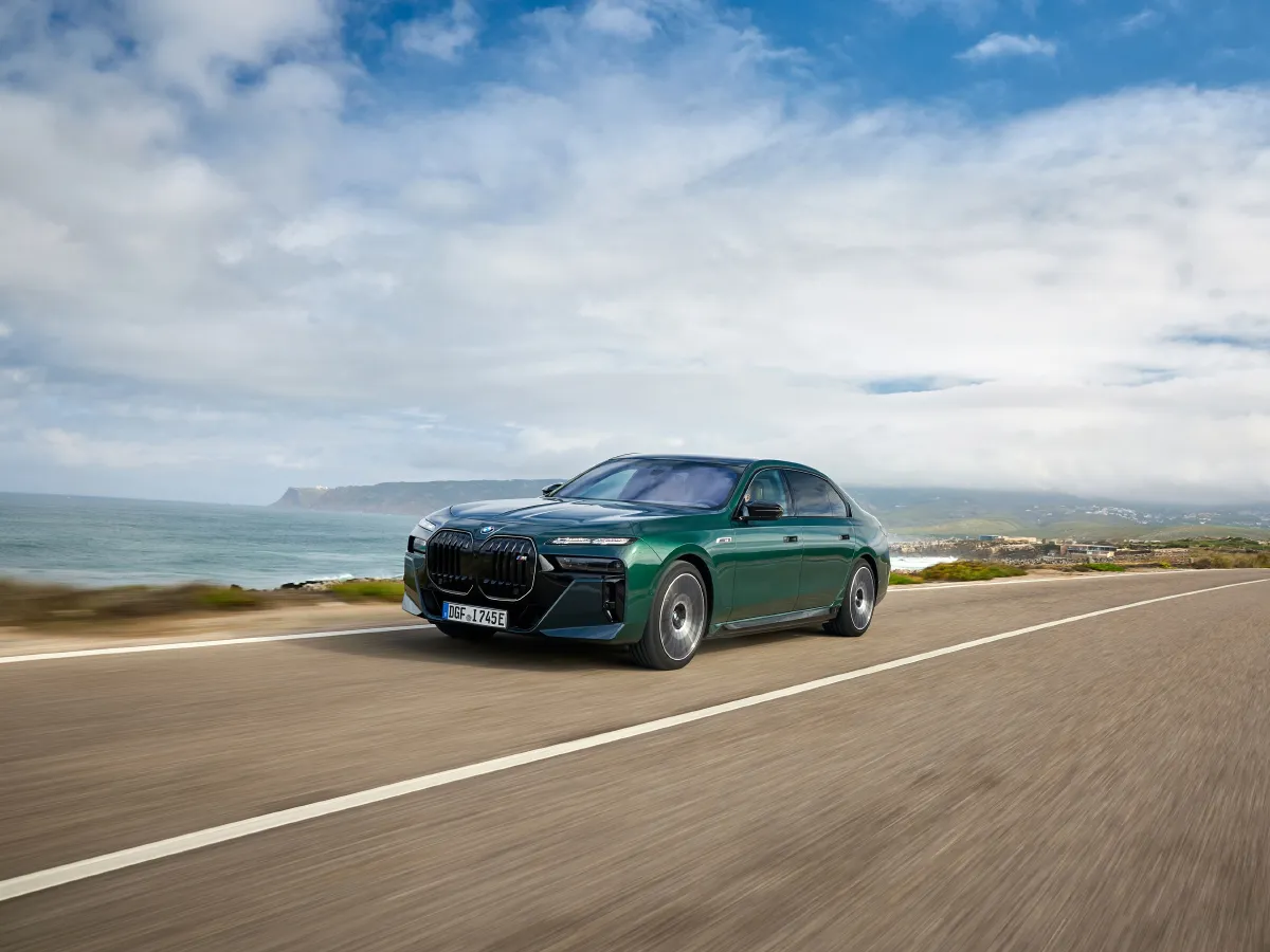 BMW i7,autocango,china used car exporter,china ev exporter,chinese used car exporter,chinese used ev exporter