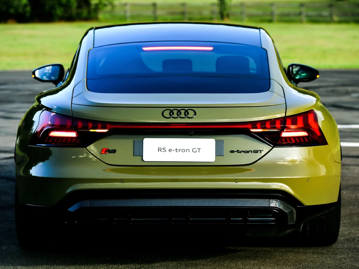 2023 Audi RS e-tron GT 2AT BEV 93.4KWH,autocango,china used car exporter,china ev exporter,chinese used car exporter,chinese used ev exporter