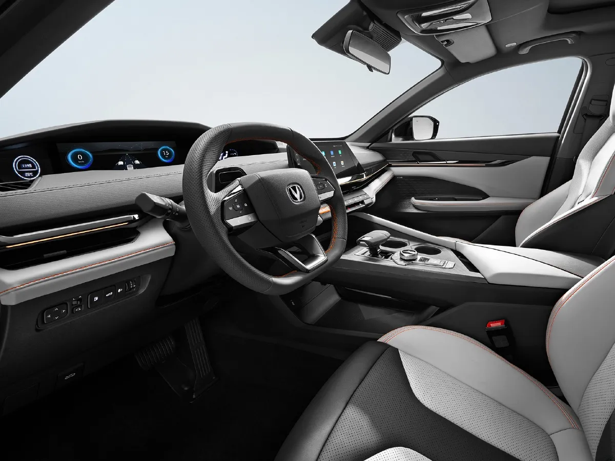 ChangAn UNI-V iDD,autocango,china used car exporter,china ev exporter,chinese used car exporter,chinese used ev exporter ChangAn UNI-V iDD,autocango,china used car exporter,china ev exporter,chinese used car exporter,chinese used ev exporter