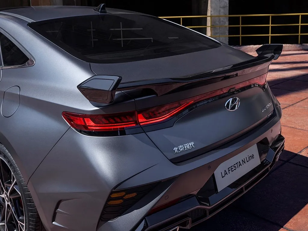 Hyundai La Festa,autocango,china used car exporter,china ev exporter,chinese used car exporter,chinese used ev exporter