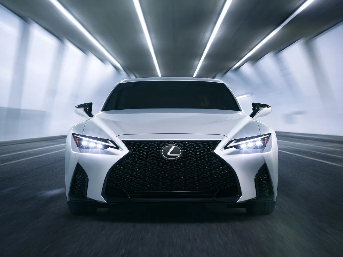 Lexus IS,autocango,china used car exporter,china ev exporter,chinese used car exporter,chinese used ev exporter