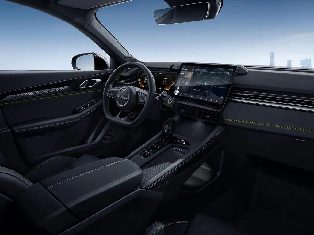 LYNK&CO 03,autocango,china used car exporter,china ev exporter,chinese used car exporter,chinese used ev exporter