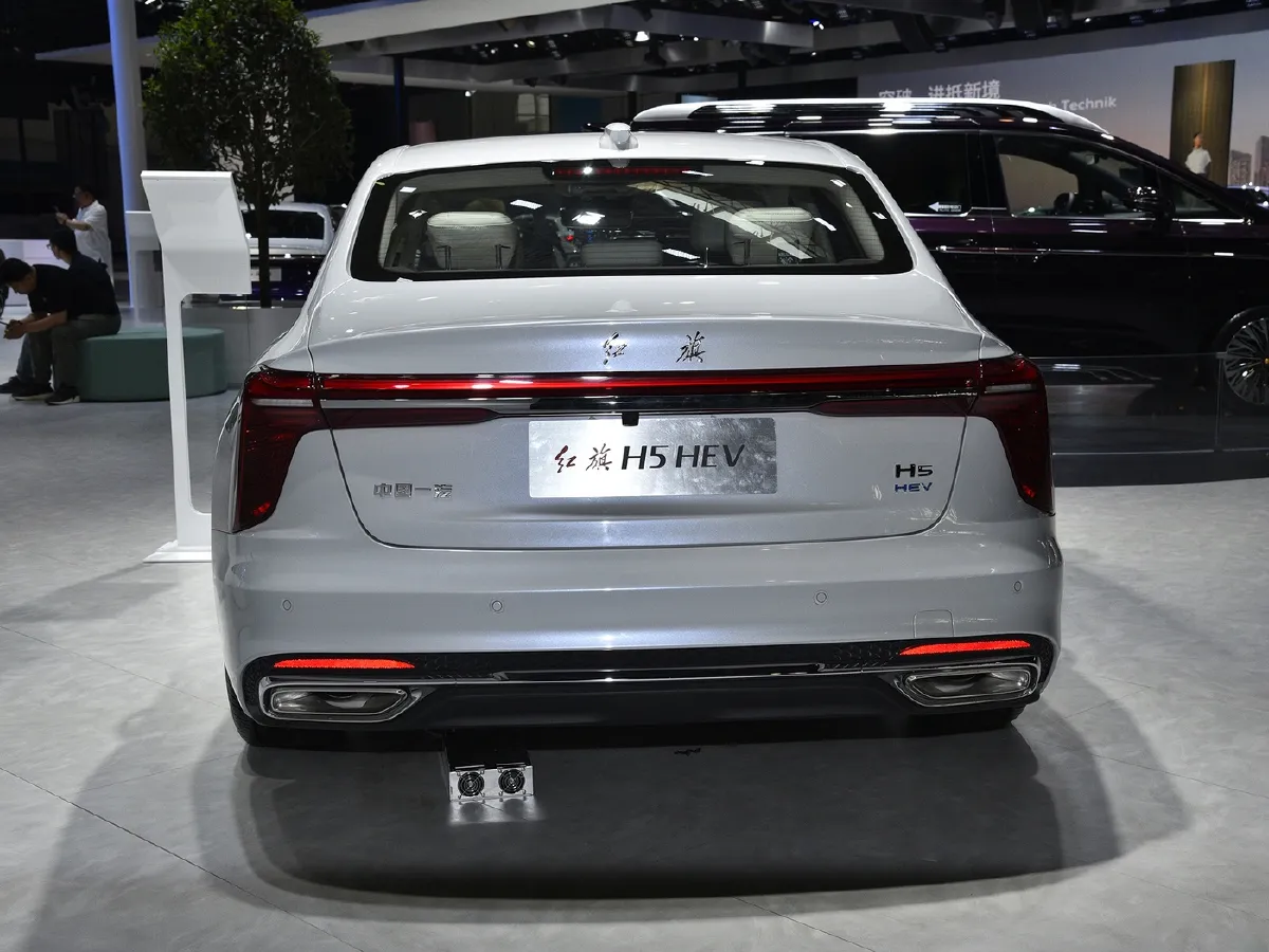 HongQi H5,autocango,china used car exporter,china ev exporter,chinese used car exporter,chinese used ev exporter