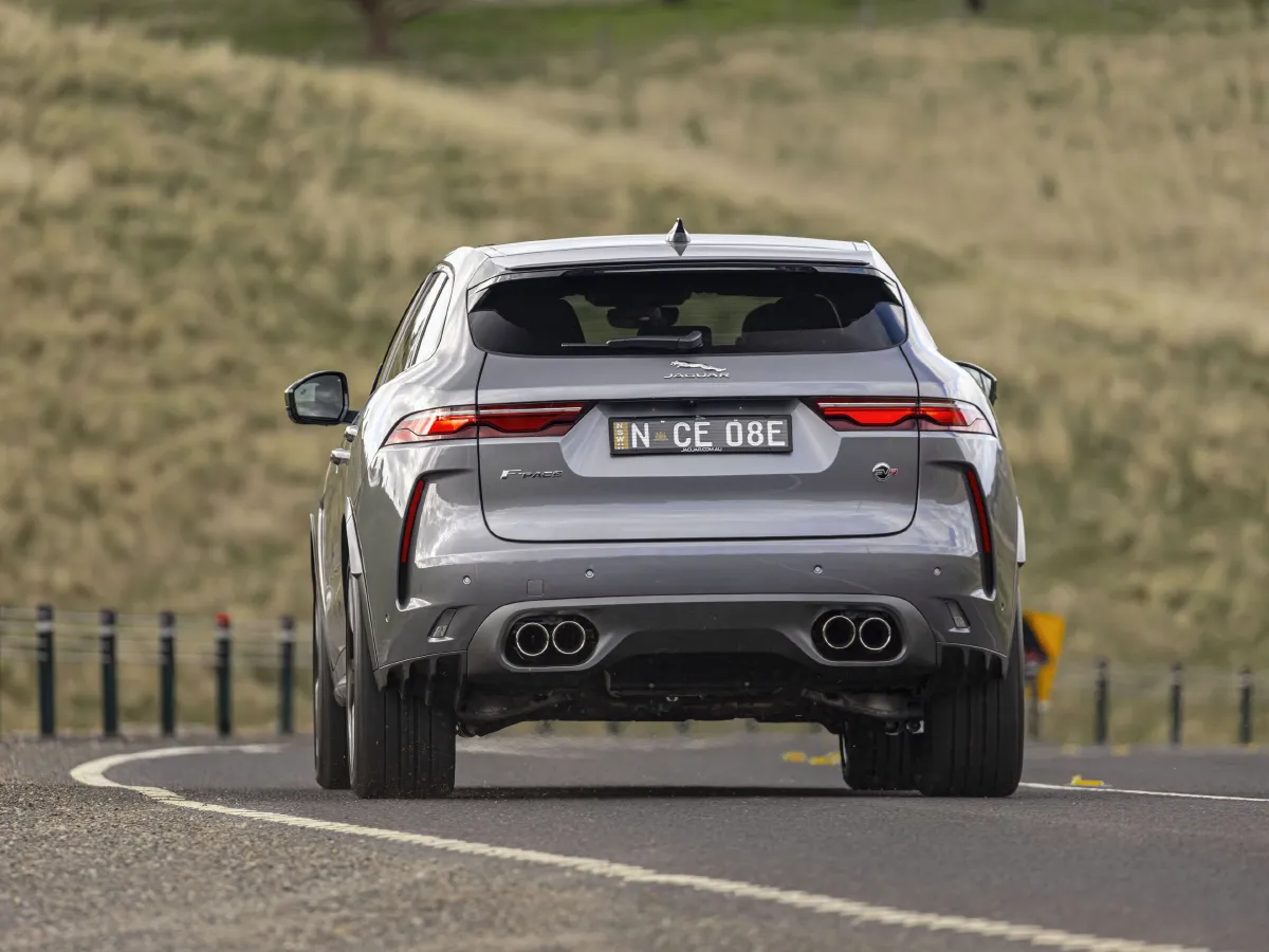 Jaguar F-PACE,autocango,china used car exporter,china ev exporter,chinese used car exporter,chinese used ev exporter