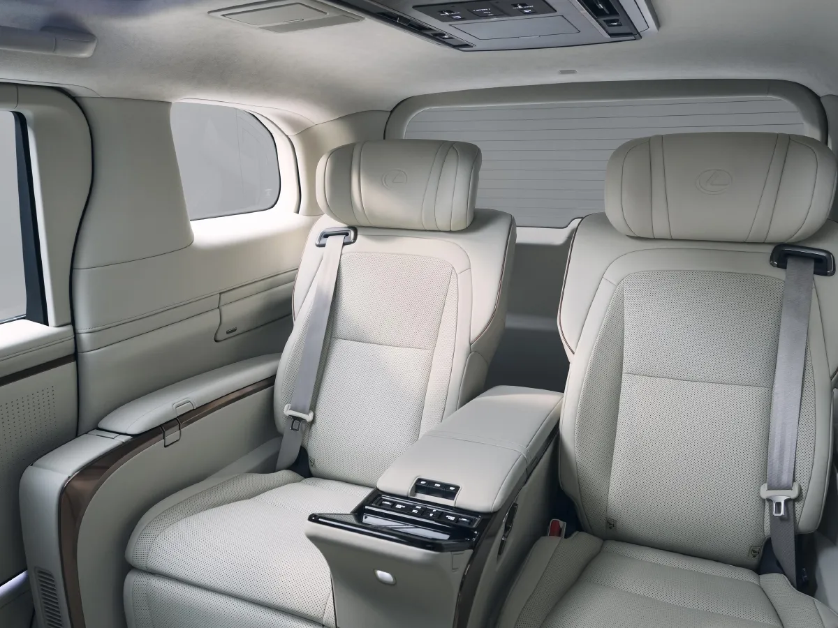 Lexus LM,autocango,china used car exporter,china ev exporter,chinese used car exporter,chinese used ev exporter