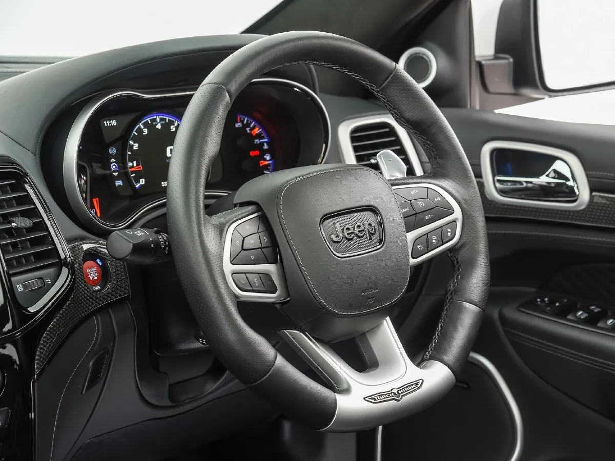 Jeep Grand Cherokee,autocango,china used car exporter,china ev exporter,chinese used car exporter,chinese used ev exporter