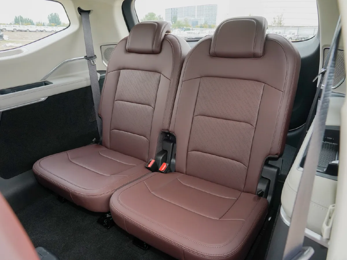 Geely JiaJi,autocango,china used car exporter,china ev exporter,chinese used car exporter,chinese used ev exporter