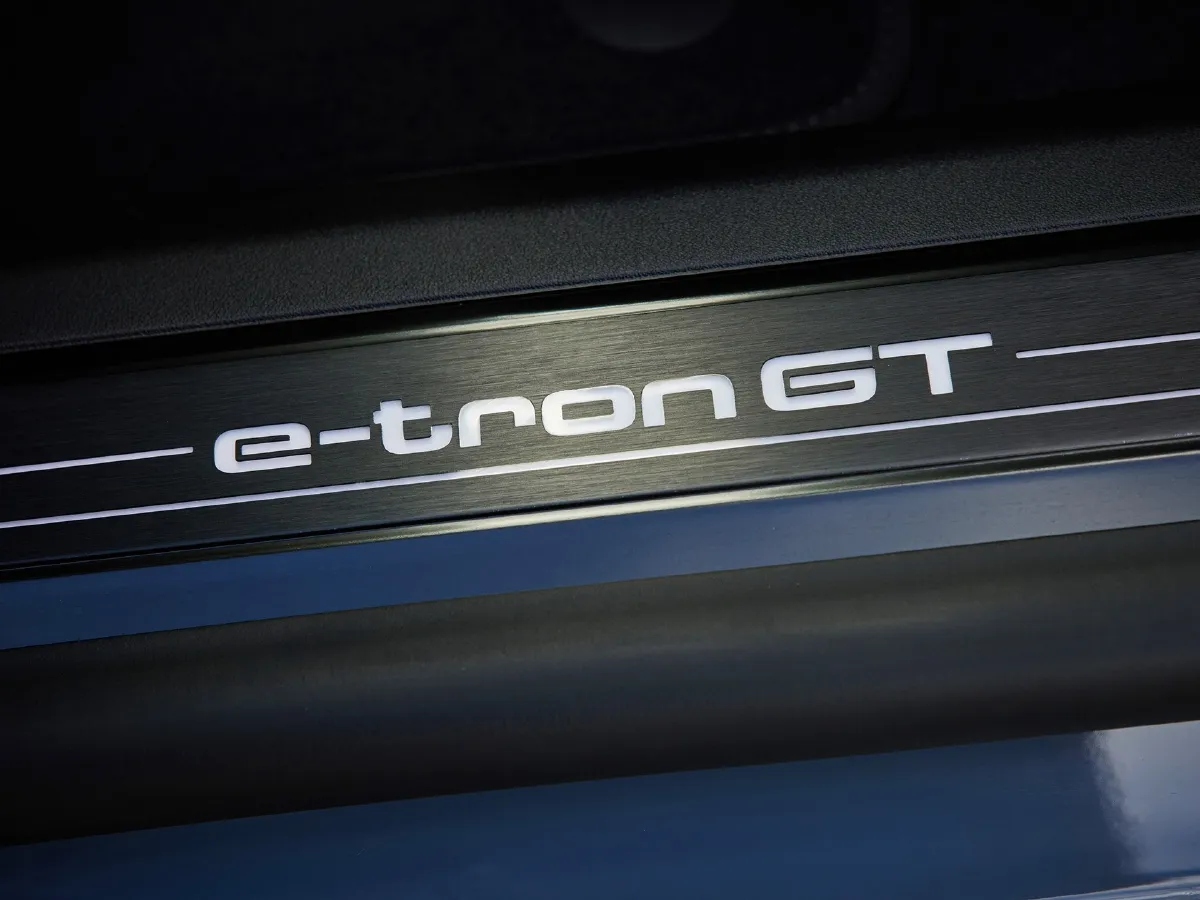 Audi e-tron GT,autocango,china used car exporter,china ev exporter,chinese used car exporter,chinese used ev exporter