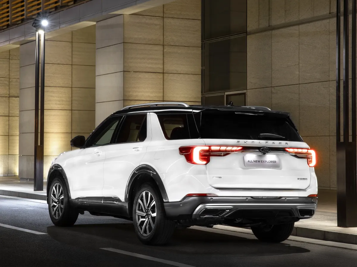 Ford Explorer,autocango,china used car exporter,china ev exporter,chinese used car exporter,chinese used ev exporter