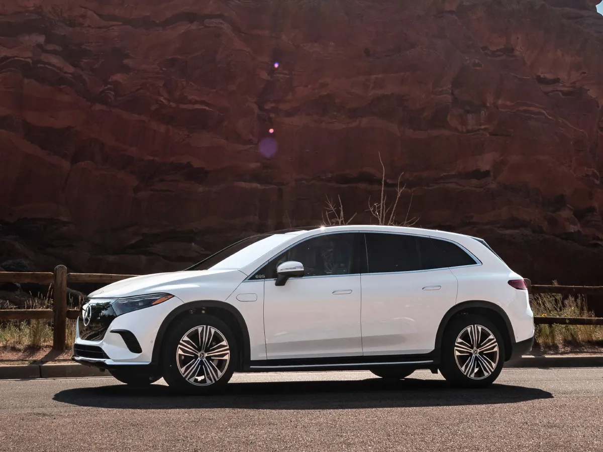 Mercedes-Benz EQS SUV,autocango,china used car exporter,china ev exporter,chinese used car exporter,chinese used ev exporter