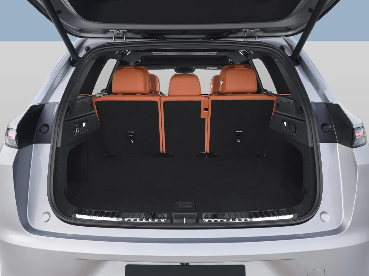 Li L7,autocango,china used car exporter,china ev exporter,chinese used car exporter,chinese used ev exporter