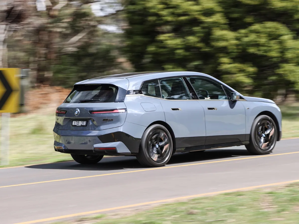 BMW iX,autocango,china used car exporter,china ev exporter,chinese used car exporter,chinese used ev exporter