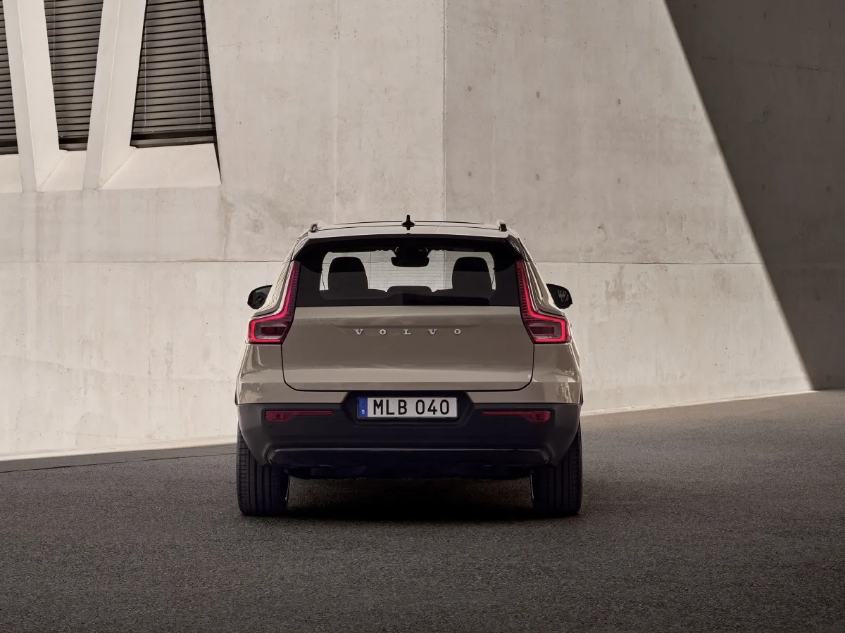 2022 Volvo XC40 BEV 69KWH,autocango,china used car exporter,china ev exporter,chinese used car exporter,chinese used ev exporter