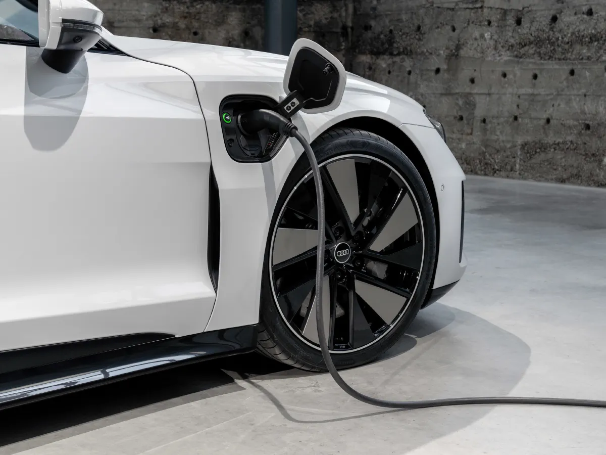 Audi e-tron GT,autocango,china used car exporter,china ev exporter,chinese used car exporter,chinese used ev exporter