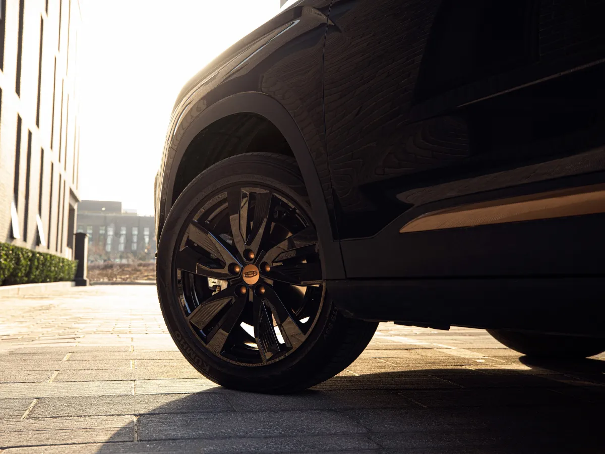 Geely Okavango,autocango,china used car exporter,china ev exporter,chinese used car exporter,chinese used ev exporter