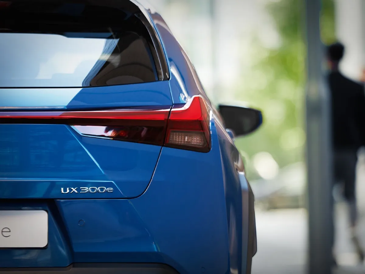 Lexus UX,autocango,china used car exporter,china ev exporter,chinese used car exporter,chinese used ev exporter