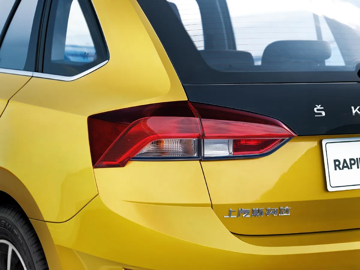 Skoda Rapid Spaceback,autocango,china used car exporter,china ev exporter,chinese used car exporter,chinese used ev exporter