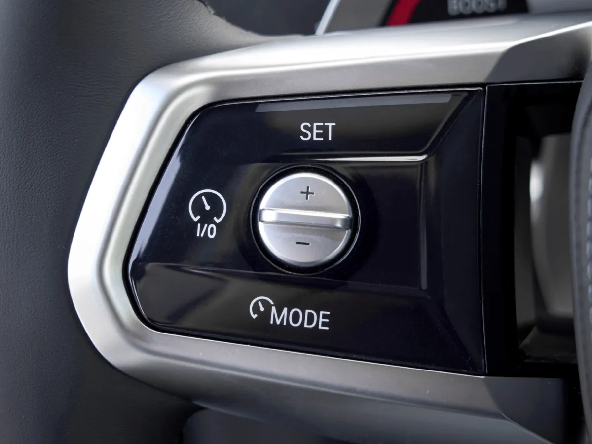 BMW i7,autocango,china used car exporter,china ev exporter,chinese used car exporter,chinese used ev exporter