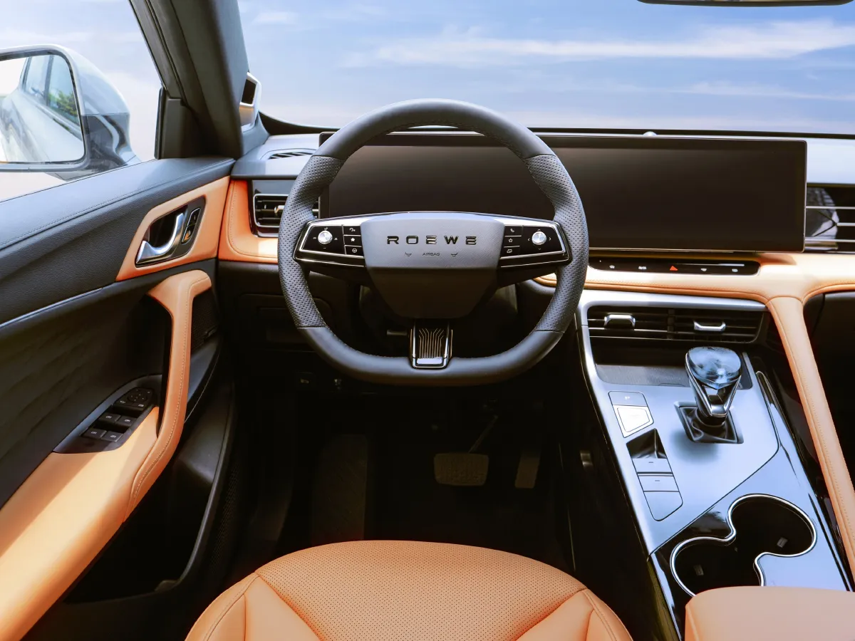 Roewe RX5,autocango,china used car exporter,china ev exporter,chinese used car exporter,chinese used ev exporter