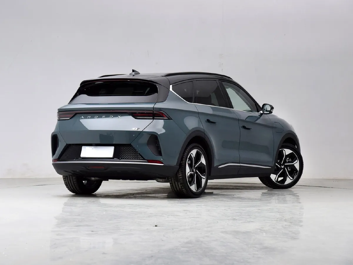 ARCFOX αT,autocango,china used car exporter,china ev exporter,chinese used car exporter,chinese used ev exporter