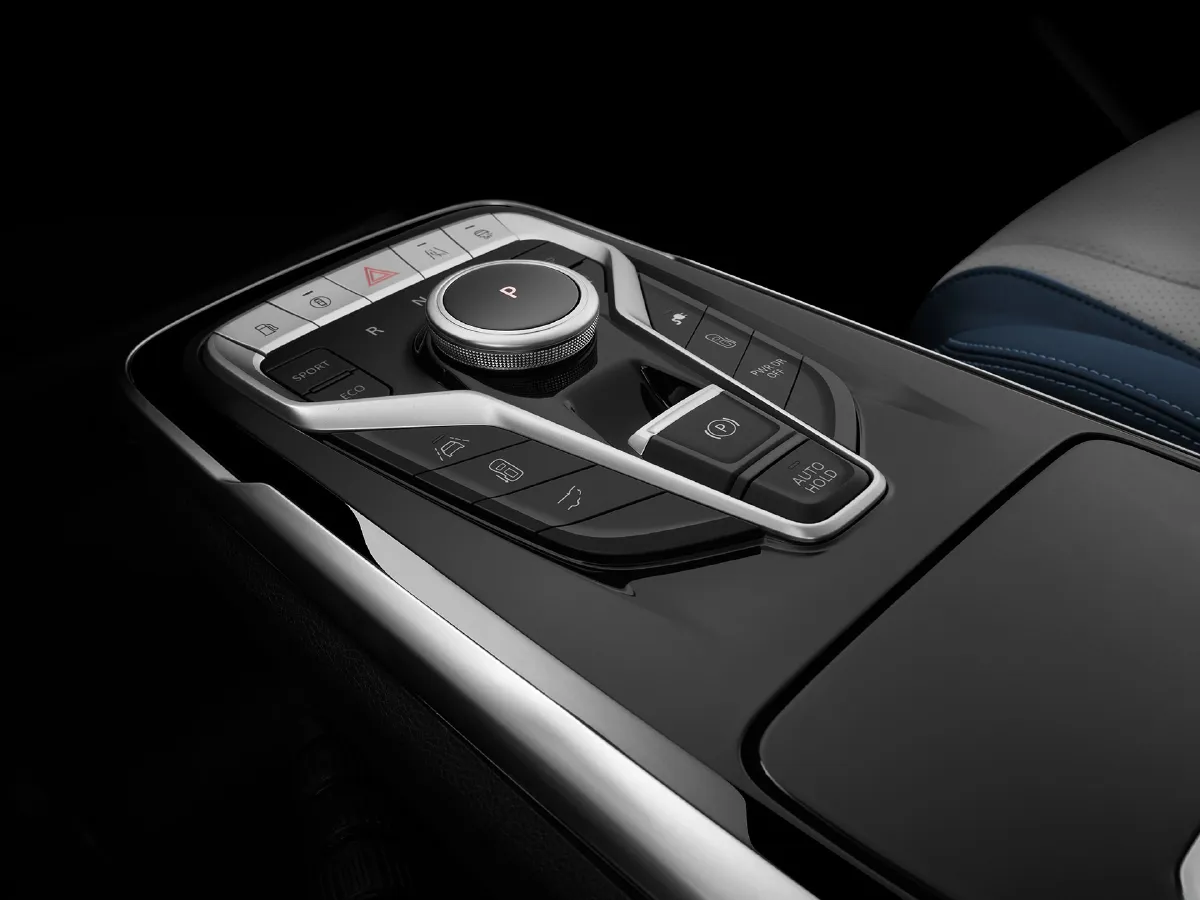 2021 MAXUS Euniq 7,autocango,china used car exporter,china ev exporter,chinese used car exporter,chinese used ev exporter