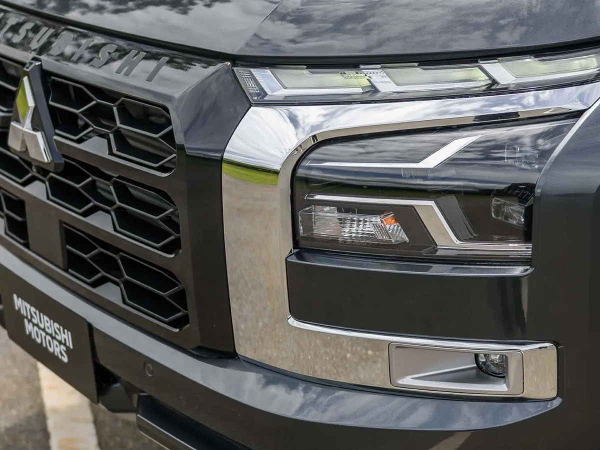 2023 Mitsubishi L200 2.3T 150HP L4 6AT,autocango,china used car exporter,china ev exporter,chinese used car exporter,chinese used ev exporter