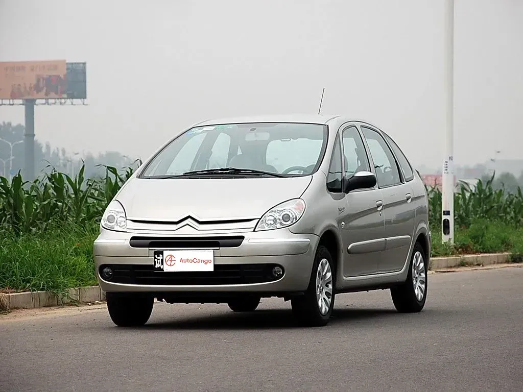 2004 Citroen Picasso 2.0L 135HP L4 4AT,autocango,china used car exporter,china ev exporter,chinese used car exporter,chinese used ev exporter