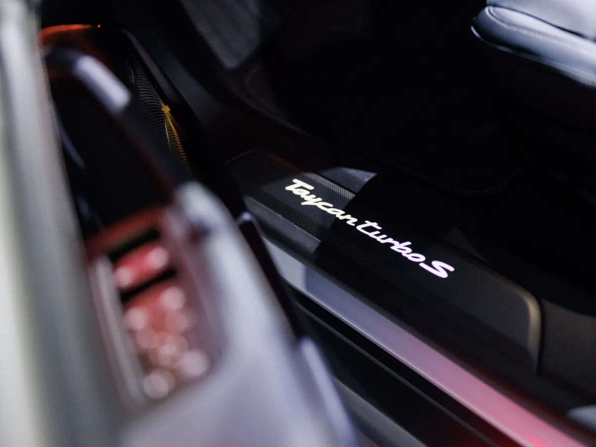 Porsche Taycan,autocango,china used car exporter,china ev exporter,chinese used car exporter,chinese used ev exporter Porsche Taycan,autocango,china used car exporter,china ev exporter,chinese used car exporter,chinese used ev exporter