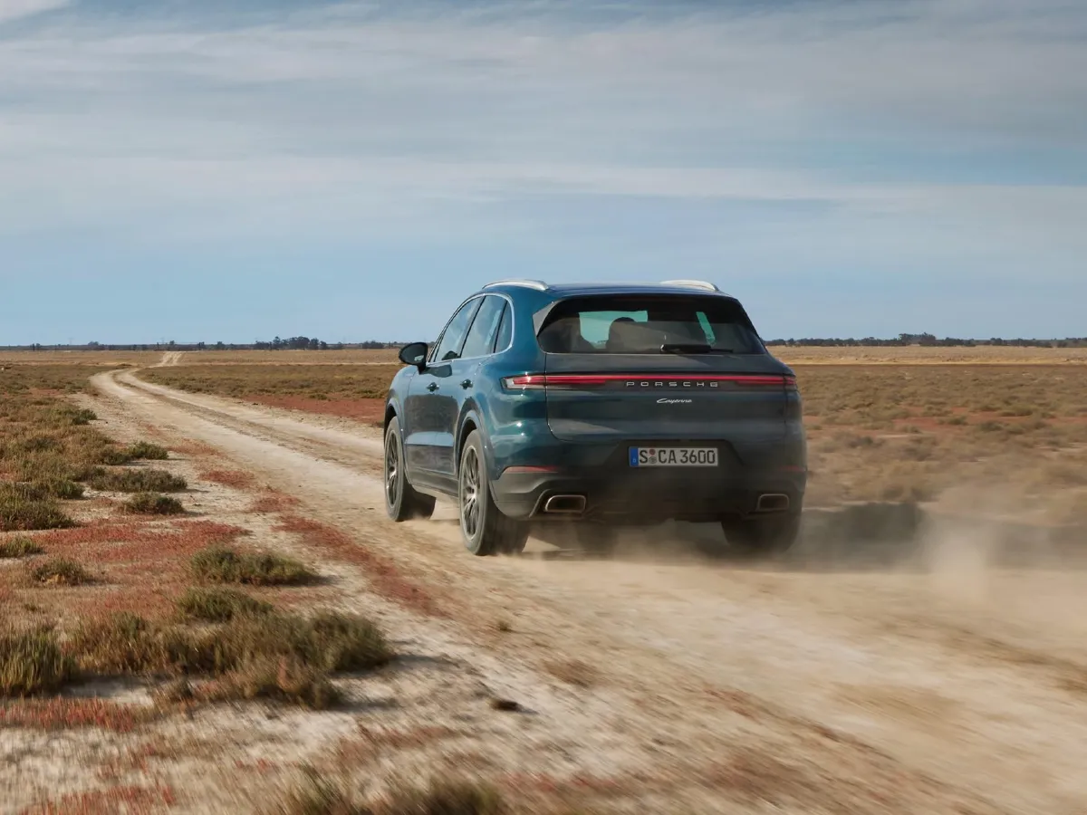 Porsche Cayenne,autocango,china used car exporter,china ev exporter,chinese used car exporter,chinese used ev exporter