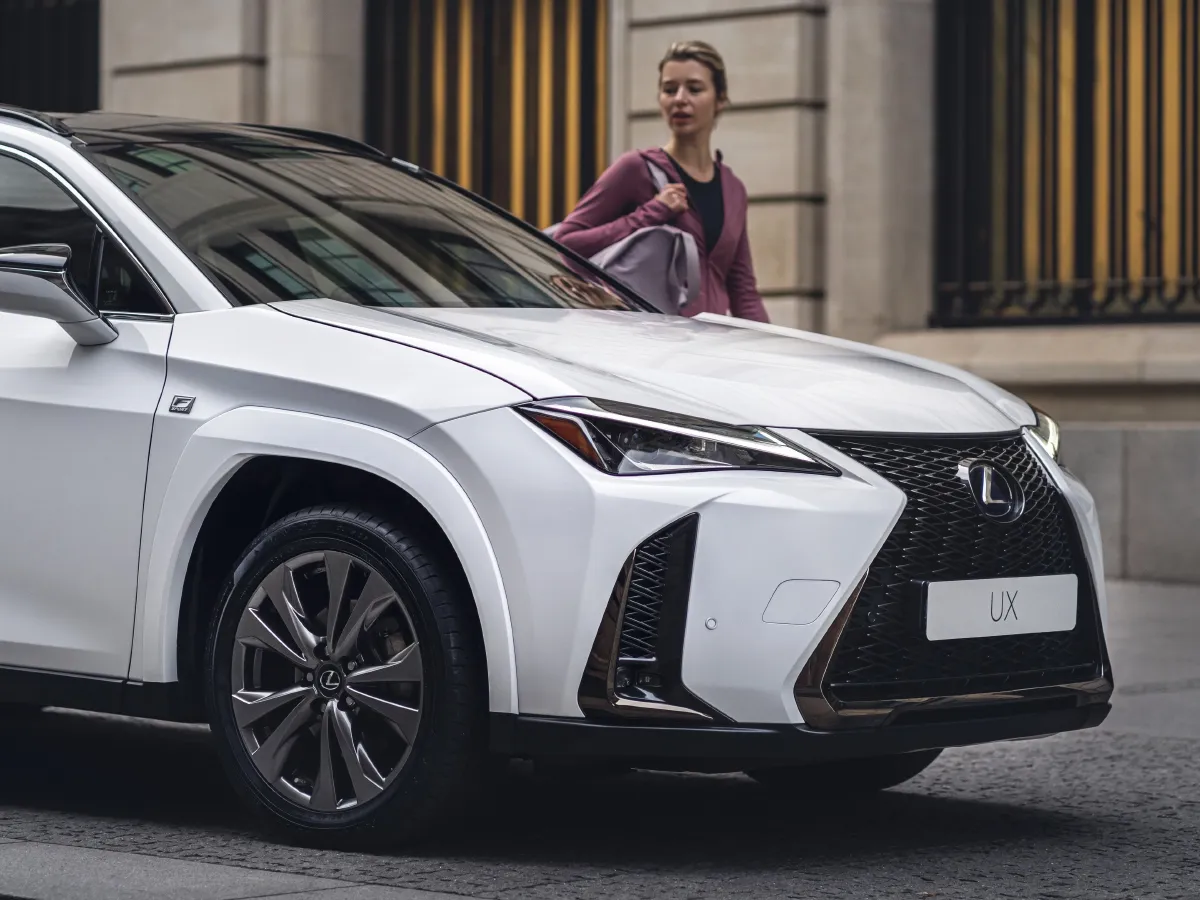 Lexus UX,autocango,china used car exporter,china ev exporter,chinese used car exporter,chinese used ev exporter