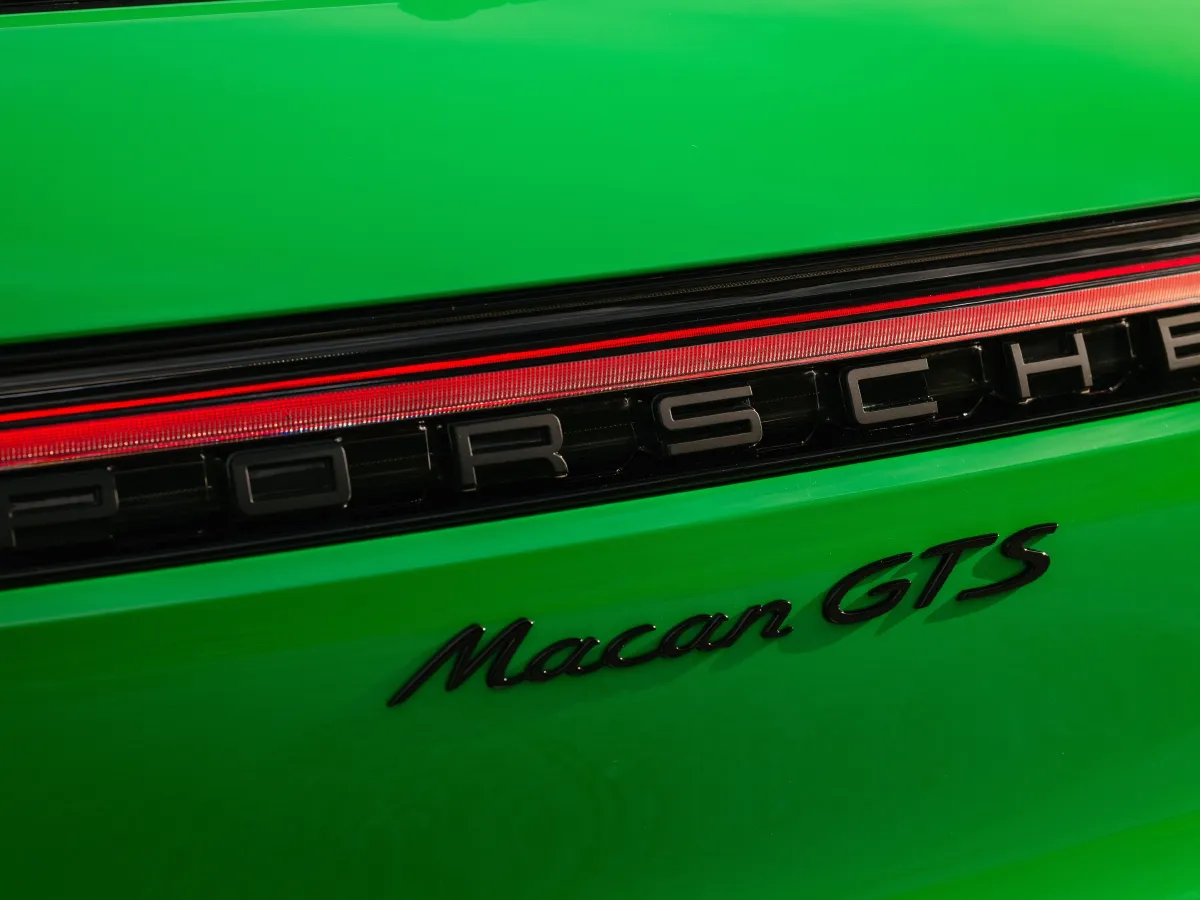 Porsche Macan,autocango,china used car exporter,china ev exporter,chinese used car exporter,chinese used ev exporter