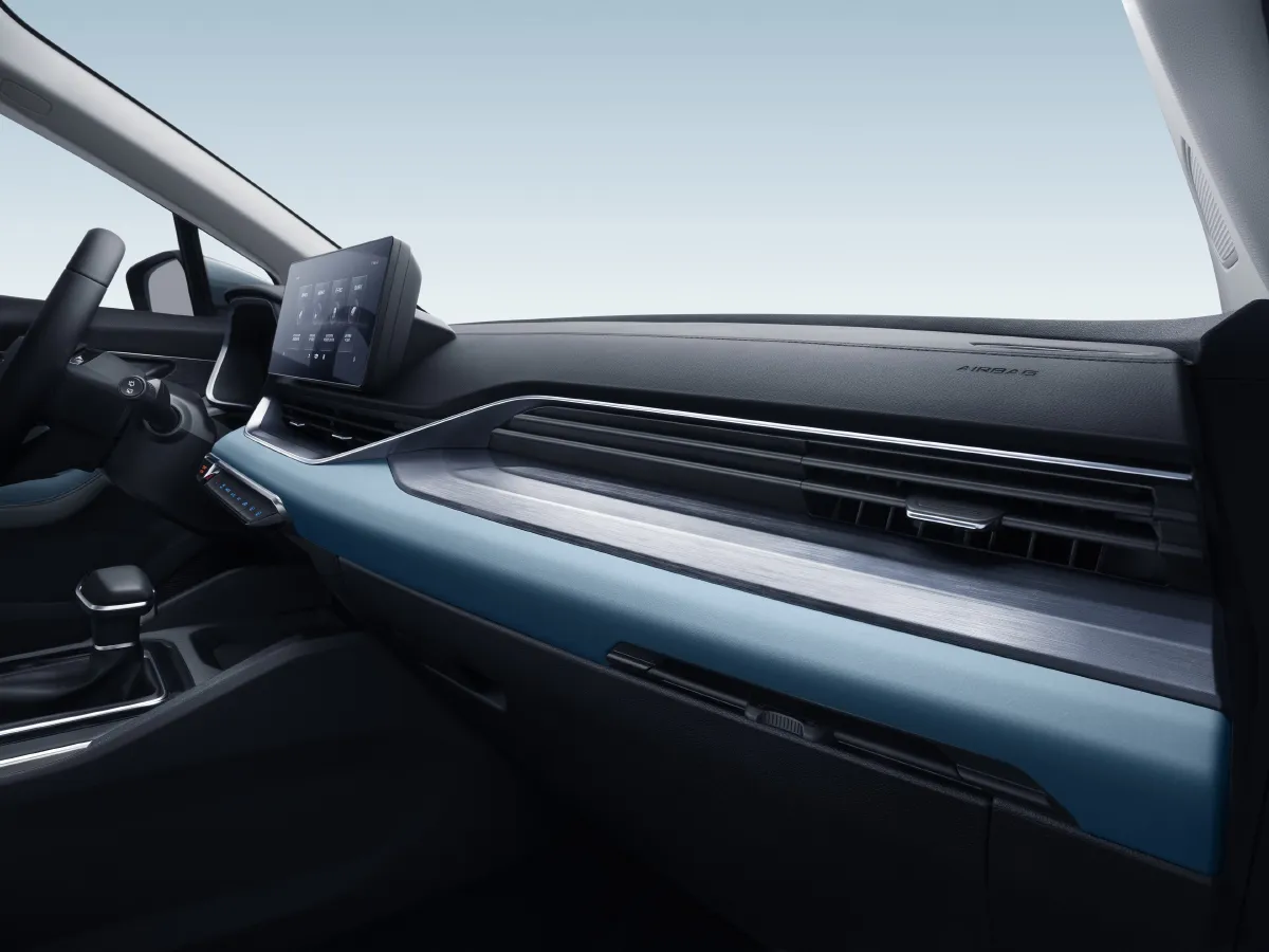 Geely Emgrand S,autocango,china used car exporter,china ev exporter,chinese used car exporter,chinese used ev exporter