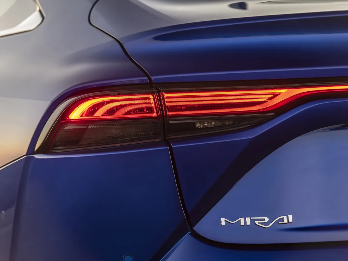 2023 Toyota Mirai,autocango,china used car exporter,china ev exporter,chinese used car exporter,chinese used ev exporter