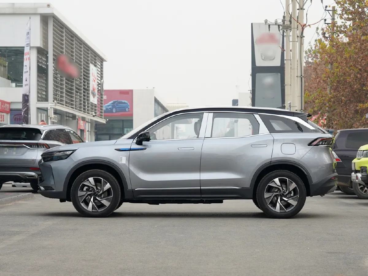 BeiJing Auto X7,autocango,china used car exporter,china ev exporter,chinese used car exporter,chinese used ev exporter