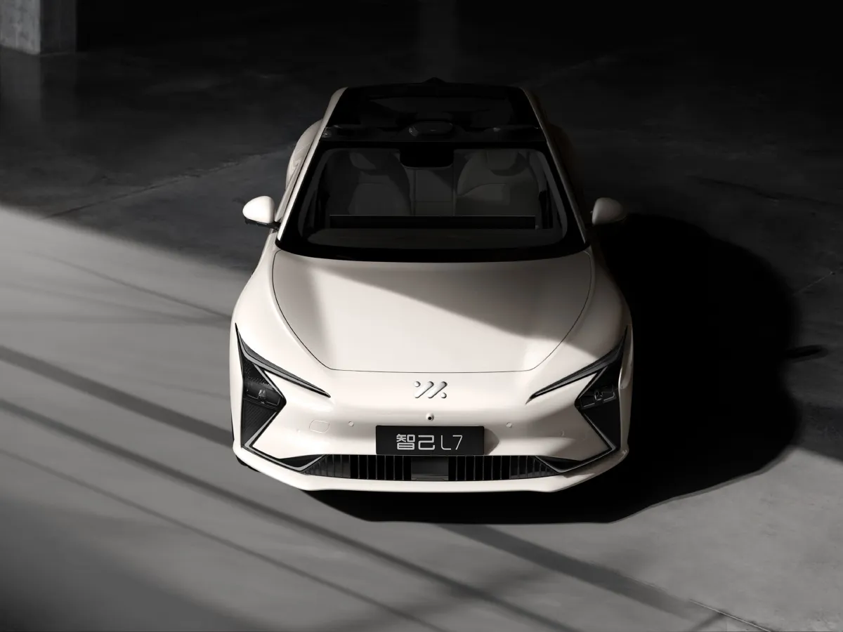 IM L7,autocango,china used car exporter,china ev exporter,chinese used car exporter,chinese used ev exporter