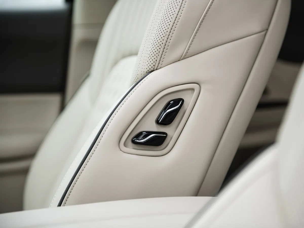 Voyah Dream,autocango,china used car exporter,china ev exporter,chinese used car exporter,chinese used ev exporter