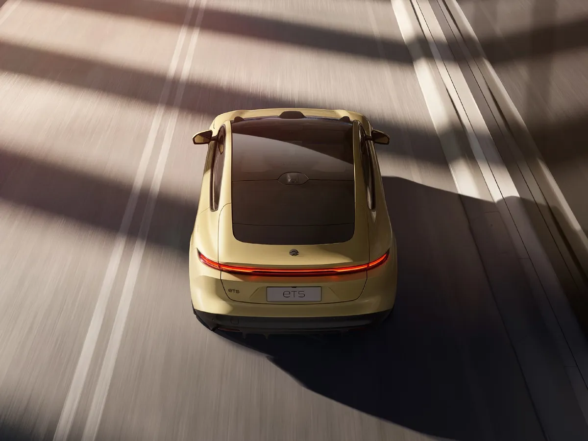 NIO ET5,autocango,china used car exporter,china ev exporter,chinese used car exporter,chinese used ev exporter