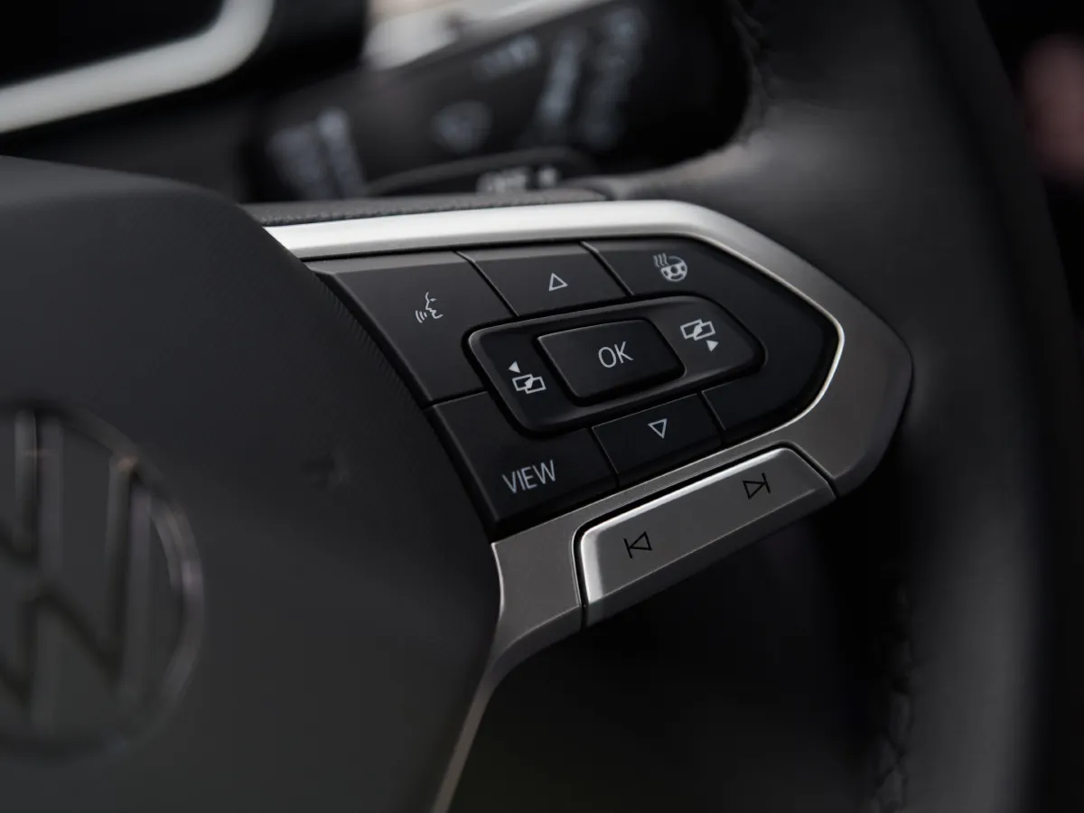 Volkswagen Alltrack,autocango,china used car exporter,china ev exporter,chinese used car exporter,chinese used ev exporter