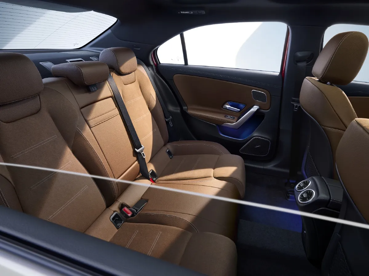 Mercedes-Benz A Class,autocango,china used car exporter,china ev exporter,chinese used car exporter,chinese used ev exporter