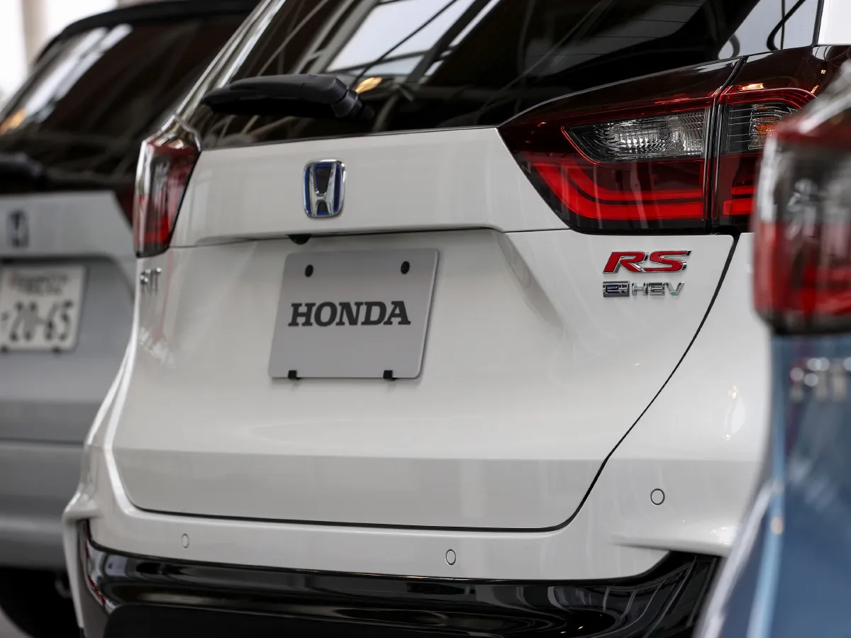 2013 Honda Fit 1.3L 88HP L4 CVT Hybrid,autocango,china used car exporter,china ev exporter,chinese used car exporter,chinese used ev exporter