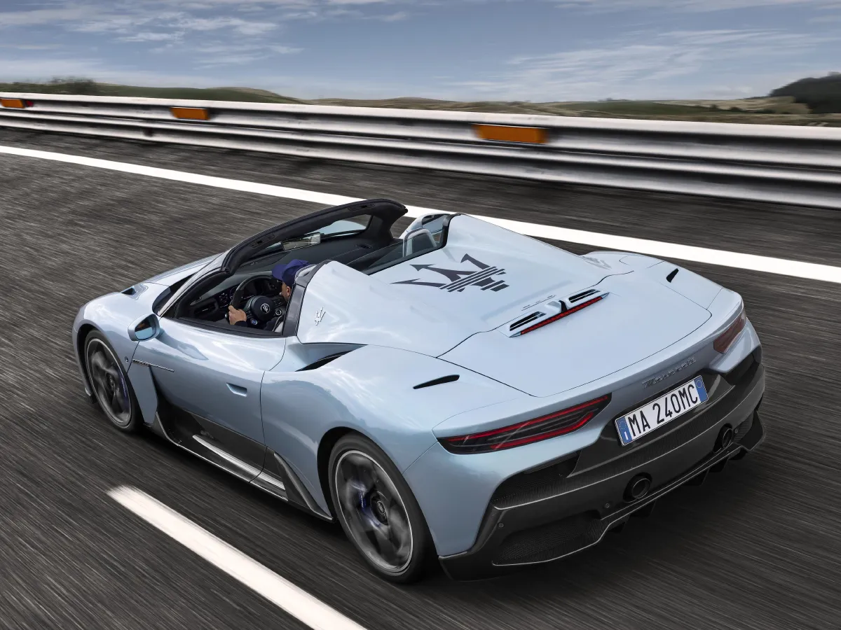 Maserati MC20,autocango,china used car exporter,china ev exporter,chinese used car exporter,chinese used ev exporter