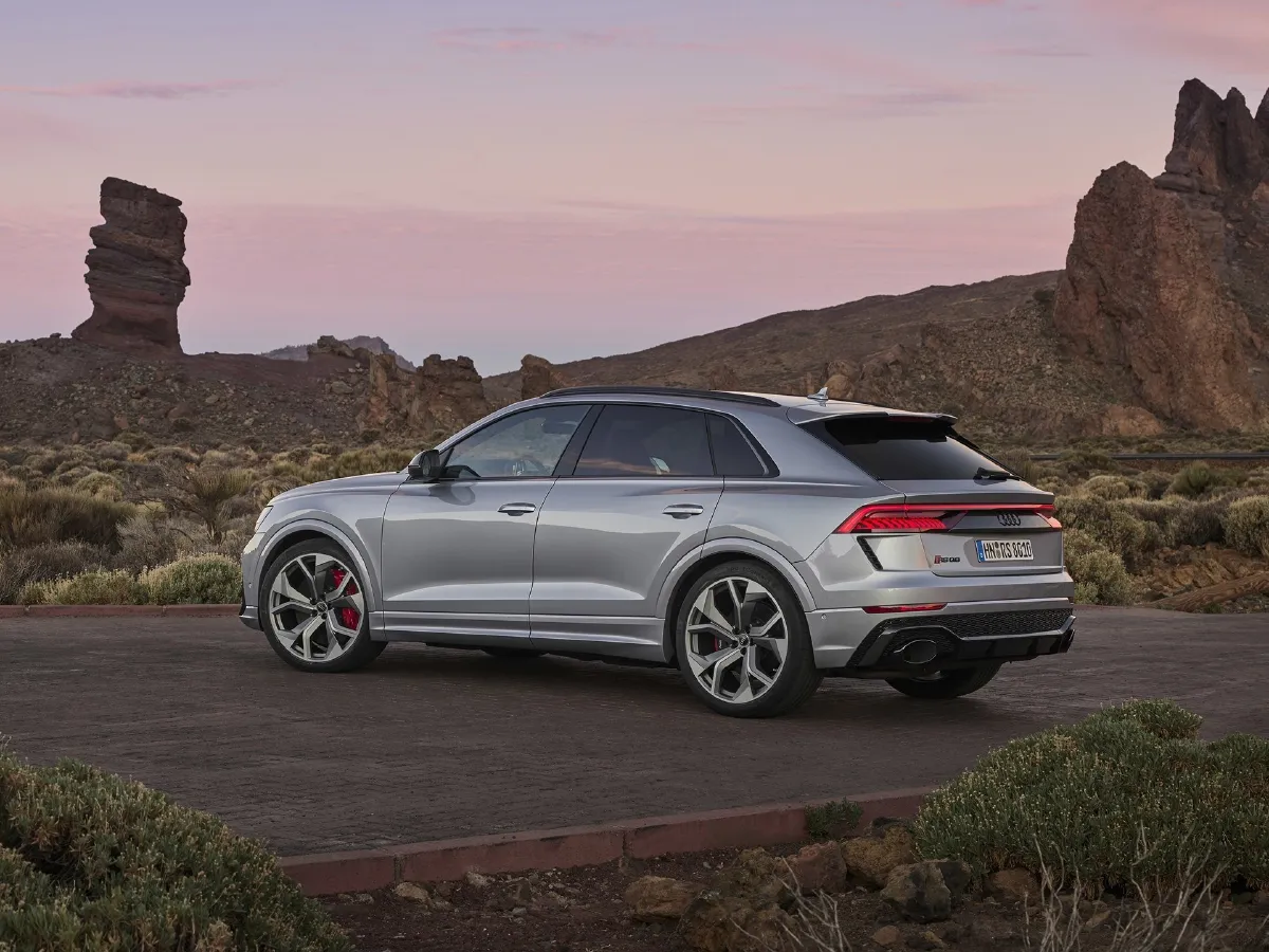 Audi RS Q8,autocango,china used car exporter,china ev exporter,chinese used car exporter,chinese used ev exporter