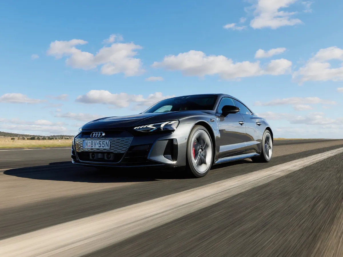 2023 Audi RS e-tron GT 2AT BEV 93.4KWH,autocango,china used car exporter,china ev exporter,chinese used car exporter,chinese used ev exporter