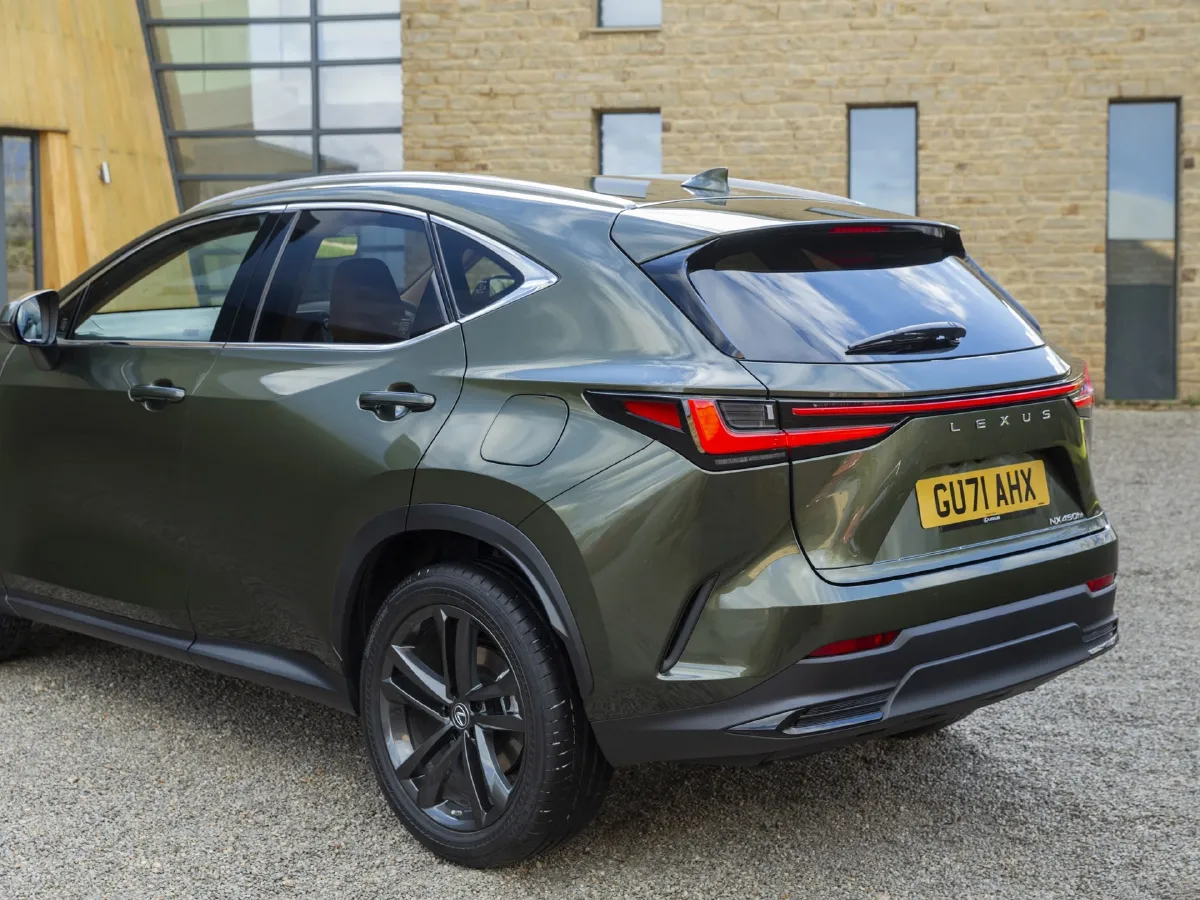 2024 Lexus NX 2.5L 185HP L4 E-CVT PHEV 16KWH,autocango,china used car exporter,china ev exporter,chinese used car exporter,chinese used ev exporter