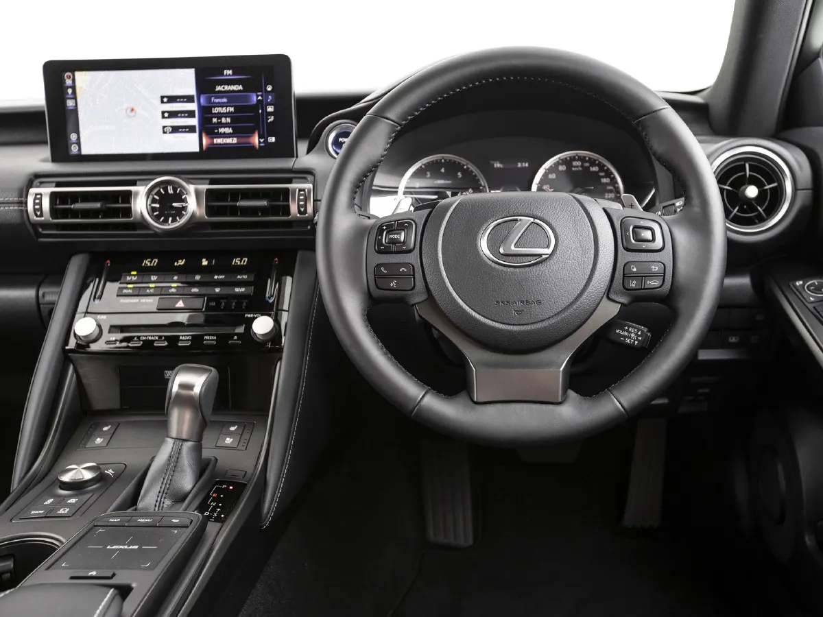 Lexus IS,autocango,china used car exporter,china ev exporter,chinese used car exporter,chinese used ev exporter