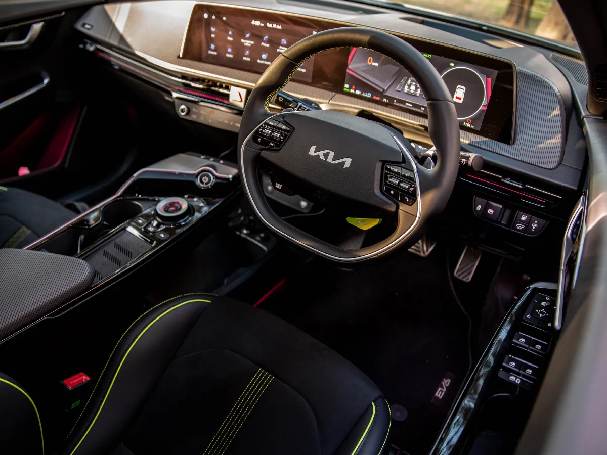 Kia EV6,autocango,china used car exporter,china ev exporter,chinese used car exporter,chinese used ev exporter