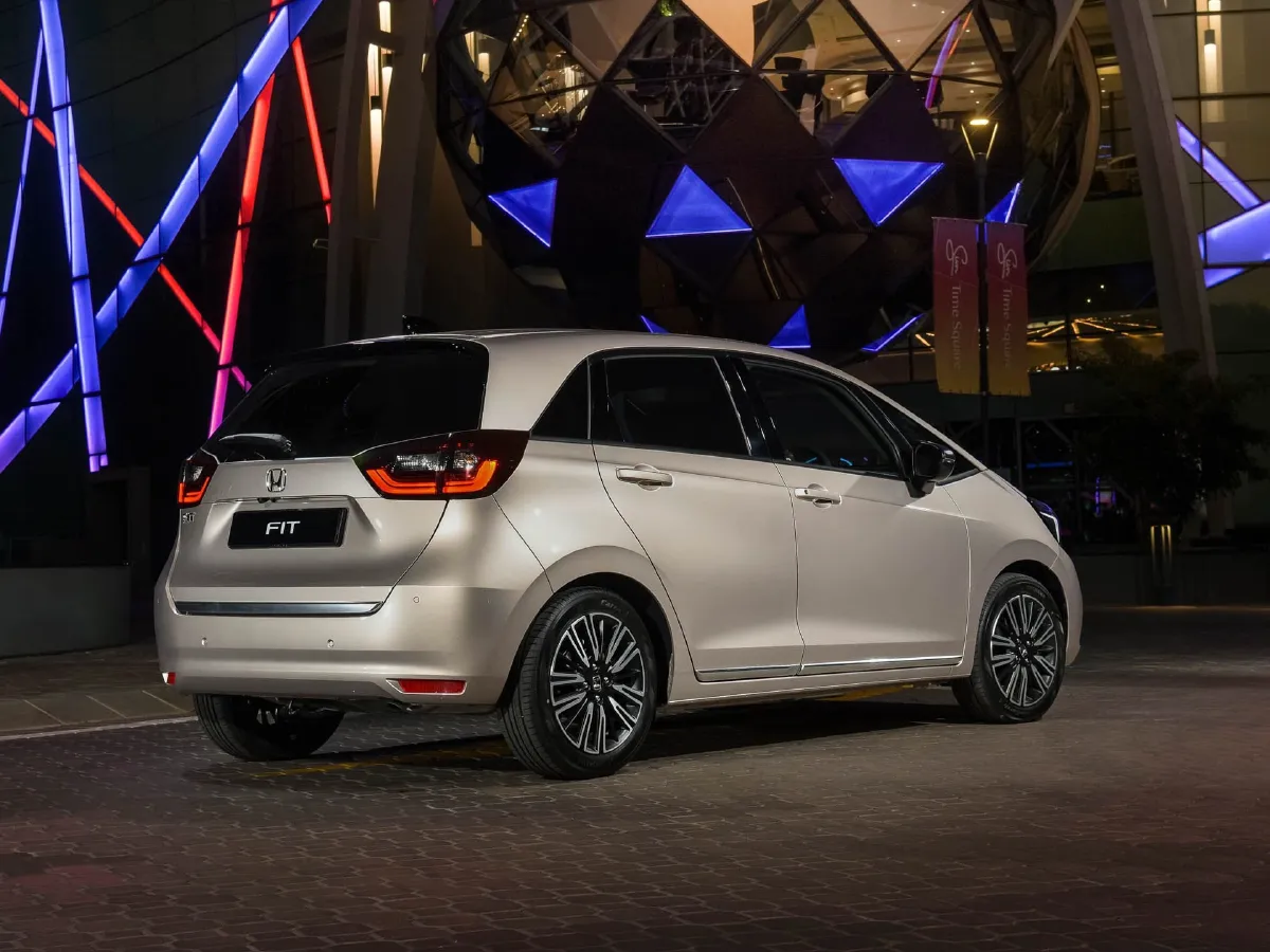 2013 Honda Fit 1.3L 88HP L4 CVT Hybrid,autocango,china used car exporter,china ev exporter,chinese used car exporter,chinese used ev exporter