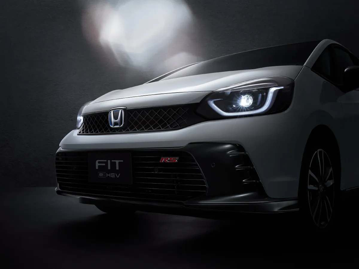 2013 Honda Fit 1.3L 88HP L4 CVT Hybrid,autocango,china used car exporter,china ev exporter,chinese used car exporter,chinese used ev exporter