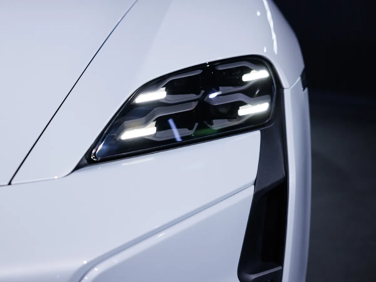 Porsche Taycan,autocango,china used car exporter,china ev exporter,chinese used car exporter,chinese used ev exporter Porsche Taycan,autocango,china used car exporter,china ev exporter,chinese used car exporter,chinese used ev exporter